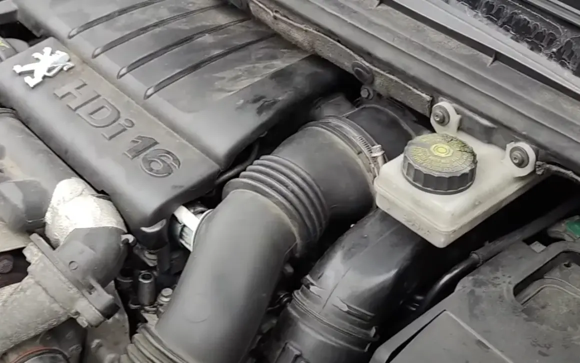 Moteur Peugeot HDi 16. Un système antipollution défaillant peut causer des problèmes.